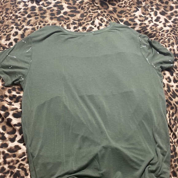 Green stripe shirt with arrows, size large from BELLE DU JOUR - Picture 3 of 3